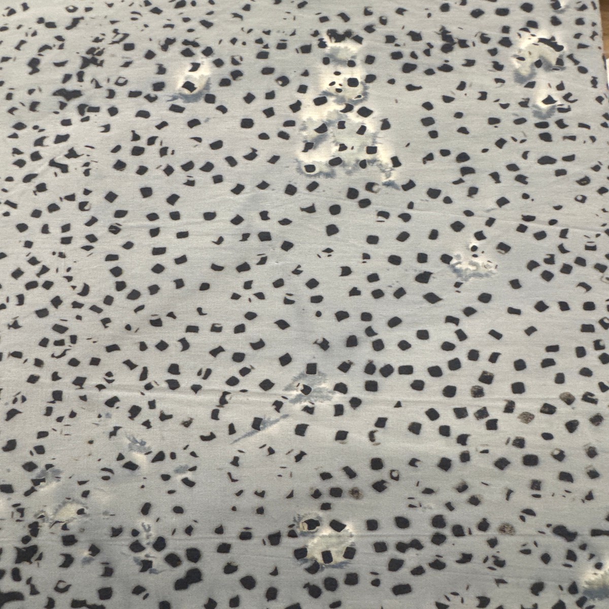 AN Geo Dots Grey